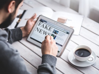 'Com combatre la desinformació i les notícies falses' (on line)