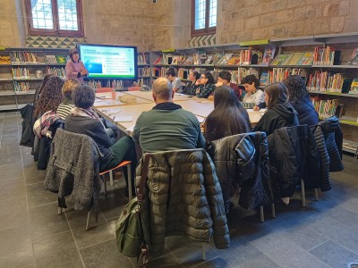 El Grup d'Educació Comunitària del Raval tanca el curs augmentant línies de treball i el nombre de participants